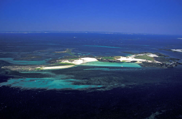 L'archipel de Molène vu du ciel. Crédit photo : Yves Gladu