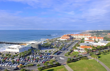 Urbanisation de la côte basque et atlantique à Anglet dans les Pyrénées-Atlantiques. Crédit photo : Laurent Lhoté / Biosphoto