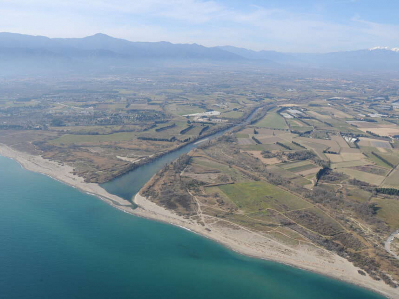 L'embouchure du Tech, le plus méridional des trois fleuves du territoire du Parc naturel marin du golfe du Lion. Crédit photo : Renaud Dupuy de la Grandrive