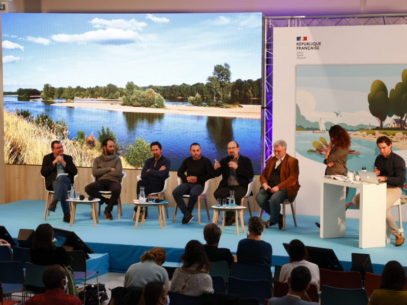 Table ronde Se nourrir dans le cadre de l'Université populaire de la biodiversité. Crédits : Philippe Massir / OFB