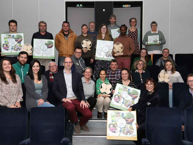 Les lauréats de la deuxième édition des Trophées « Les Jardins d’Hippocrate ». Crédit photo : Biodiversanté