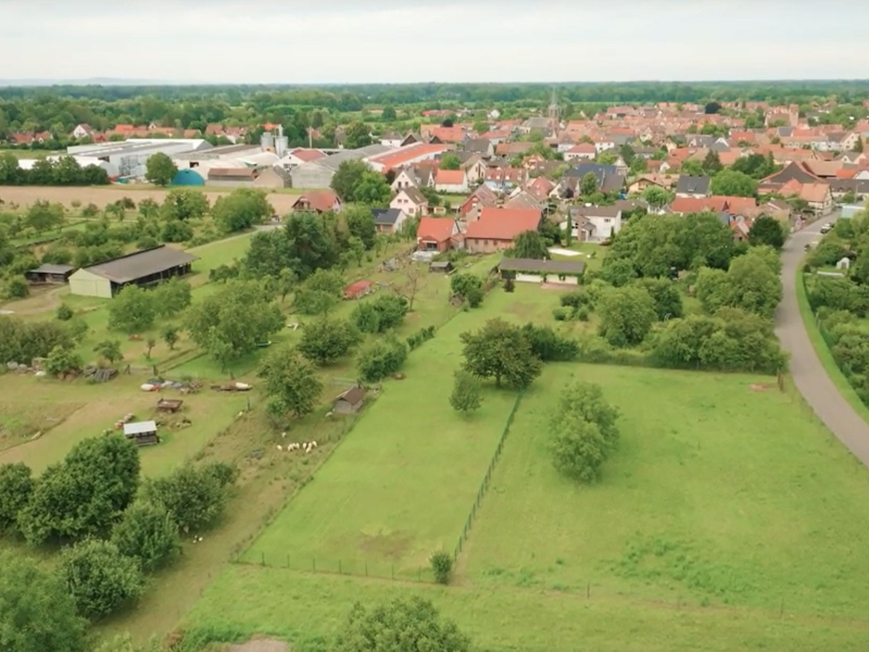 Vue aérienne de Muttersholtz. Crédit photo : OFB