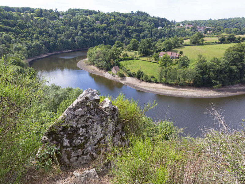 Paysage de la vallée de la Creuse (image d'illustration). Crédit photo : Philippe Massit / OFB