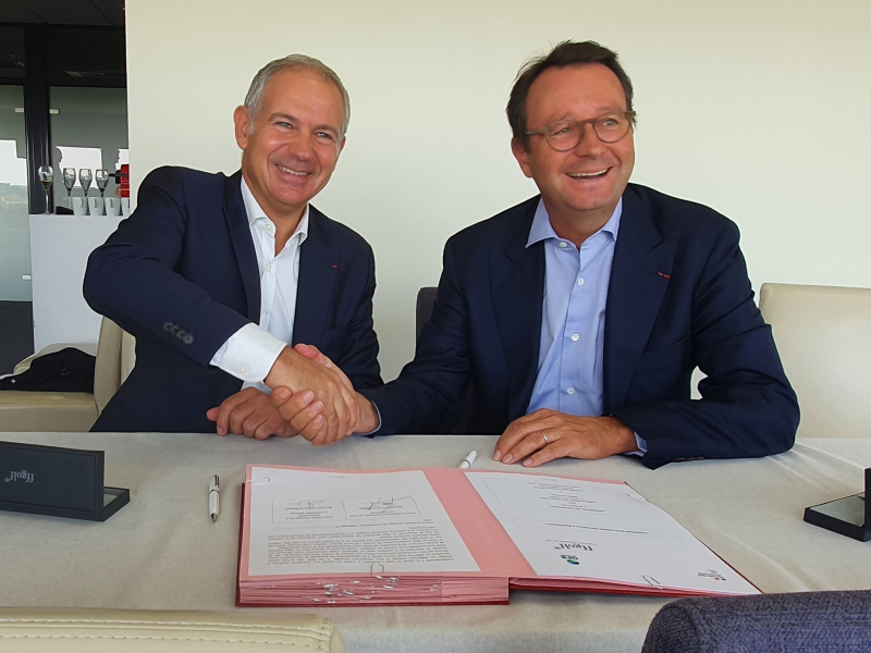 Pierre Dubreuil, directeur général de l’OFB, et Pascal Grizot, président de la ffgolf. Crédit photo : Office français de la biodiversité