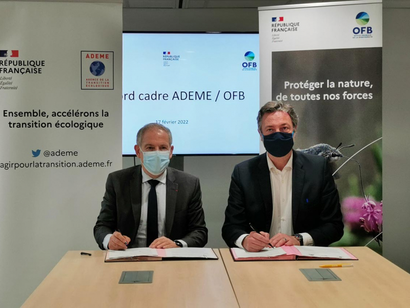 Signature de l'accord cadre entre l'ADEME et l'OFB
