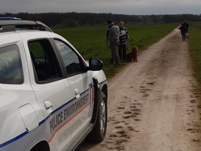 Contrôle du respect des mesures de confinement lors de l'épidémie de coronavirus. Crédit photo : Office français de la biodiversité