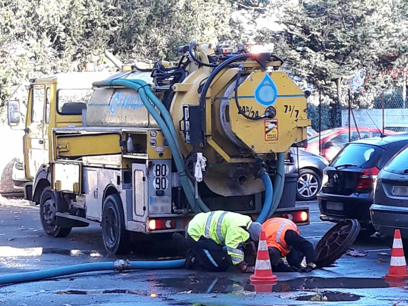Vidange d'une fosse septique. Crédit photo : OFB